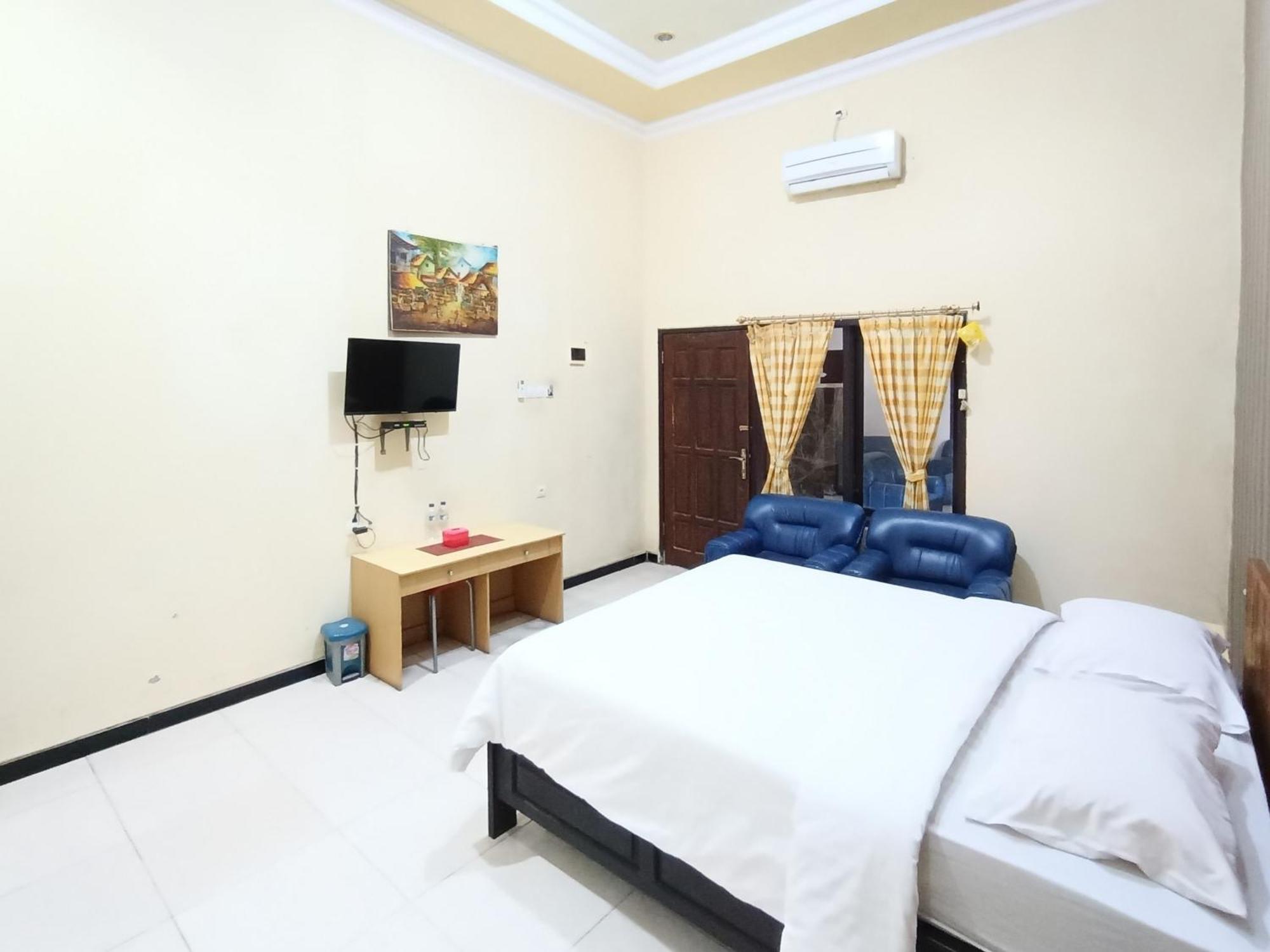 Gita Puri Redpartner Blitar Hotel Luaran gambar